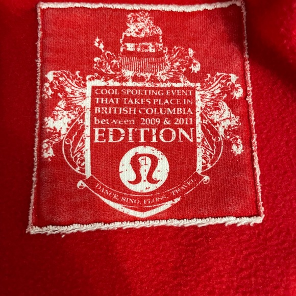 Lululemon  Full Zip Red Scuba size 10 - Picture 2 of 13